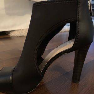 Vince Camuto Heels